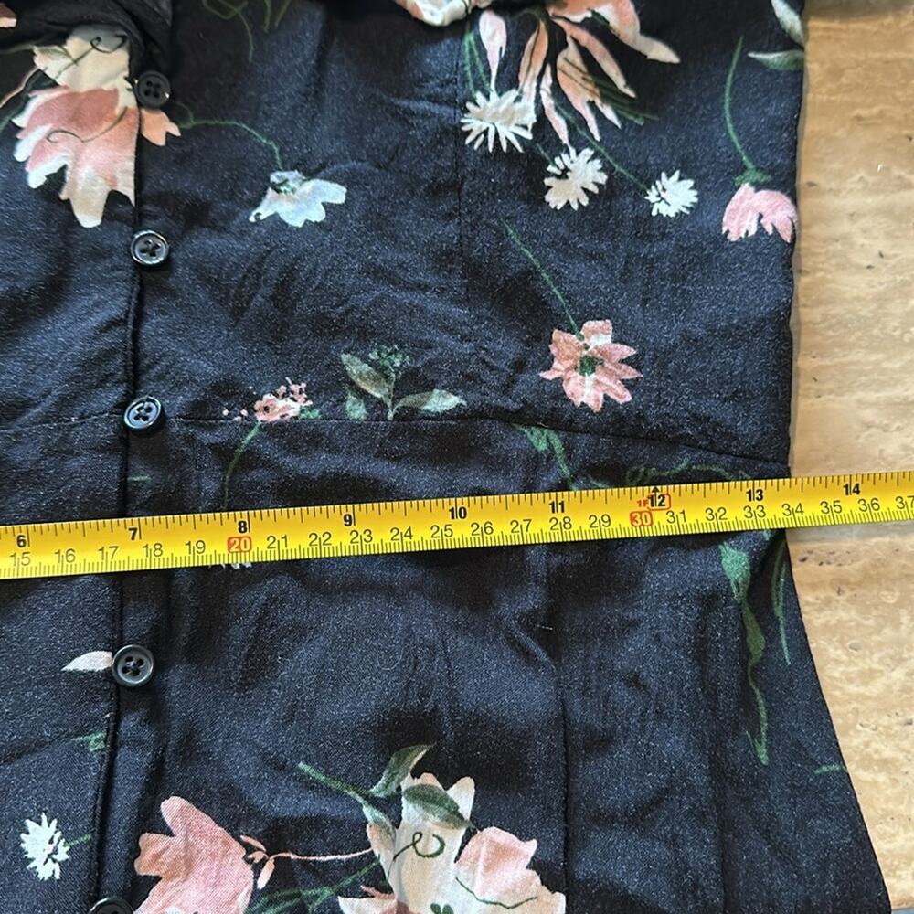 Band of Gypsies Floral Button Front Black Slit Front Girly Pretty Ruffle S12 - Picture 7 of 9